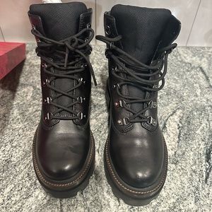 Tory Burch Boots